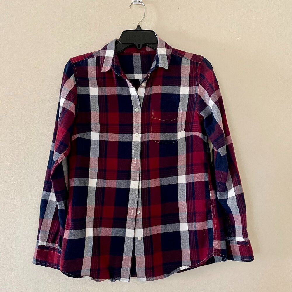 Plaid shirt blouse, Button down shirt